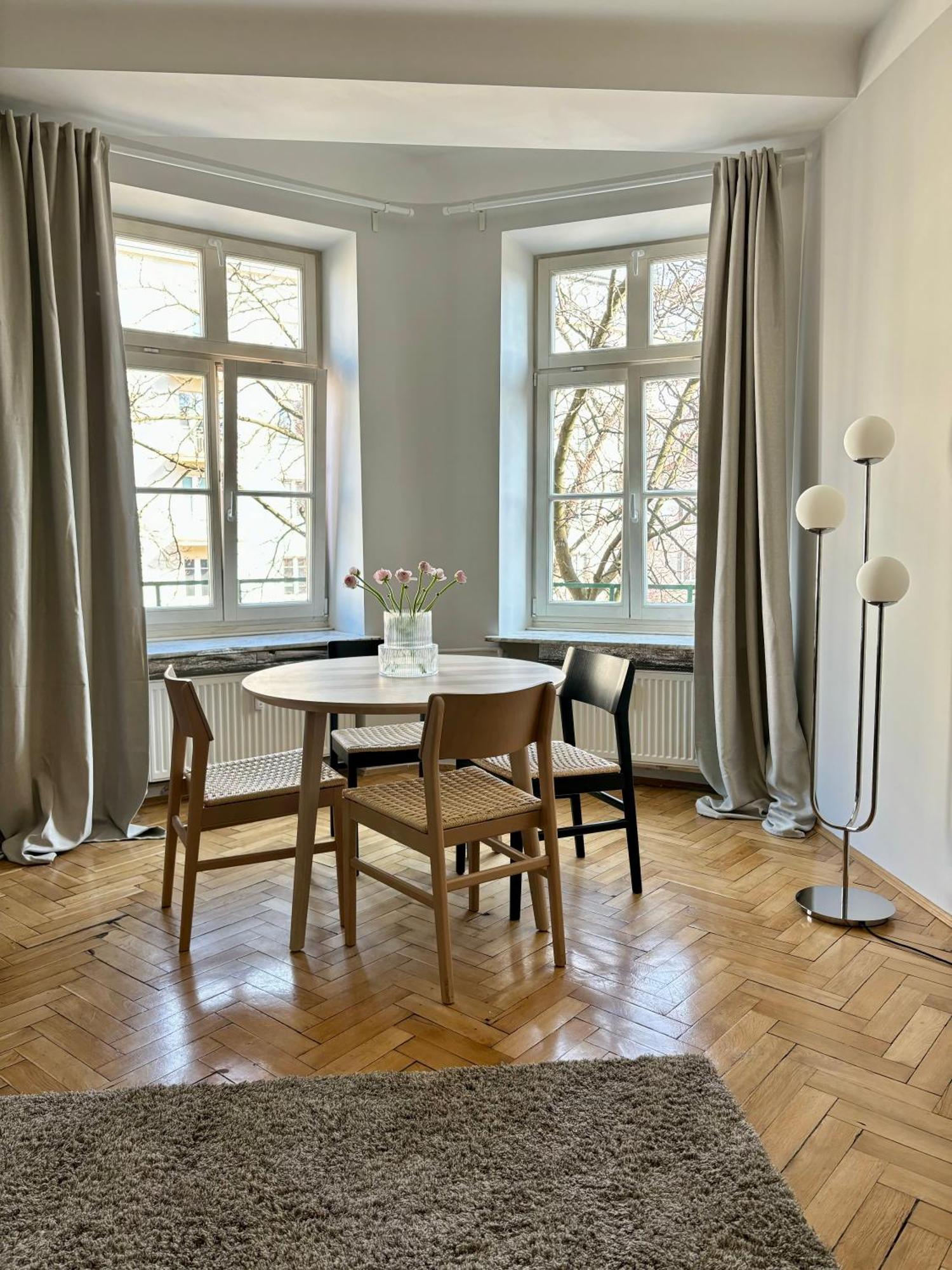 Chocimska 35 - Skwer Tarasa Szewczenki - Stary Mokotow * Warszawa
